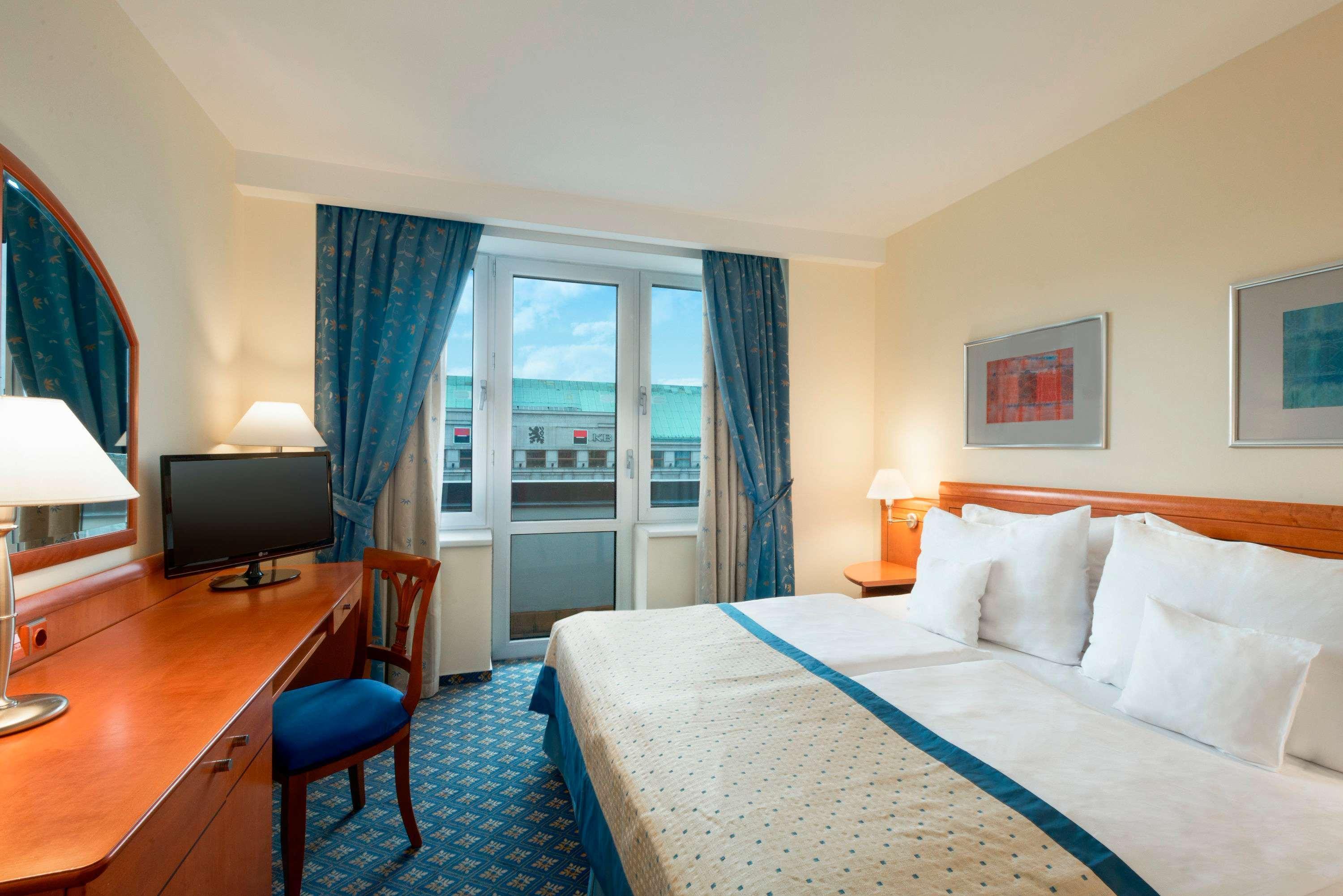 Ramada Prague City Centre Esterno foto