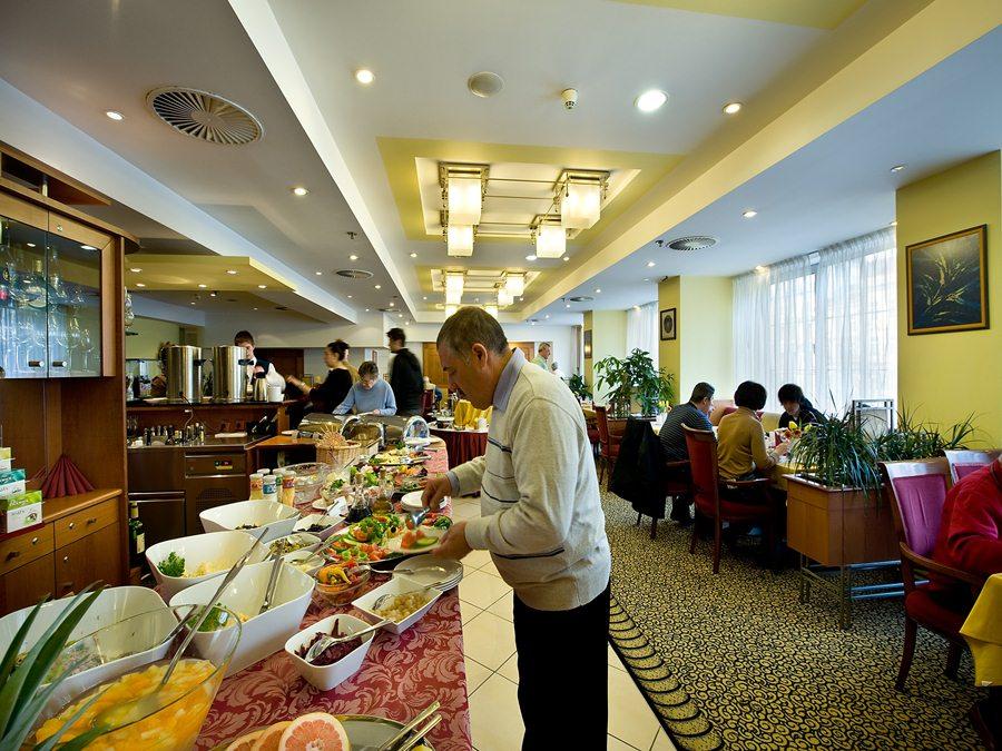 Ramada Prague City Centre Esterno foto