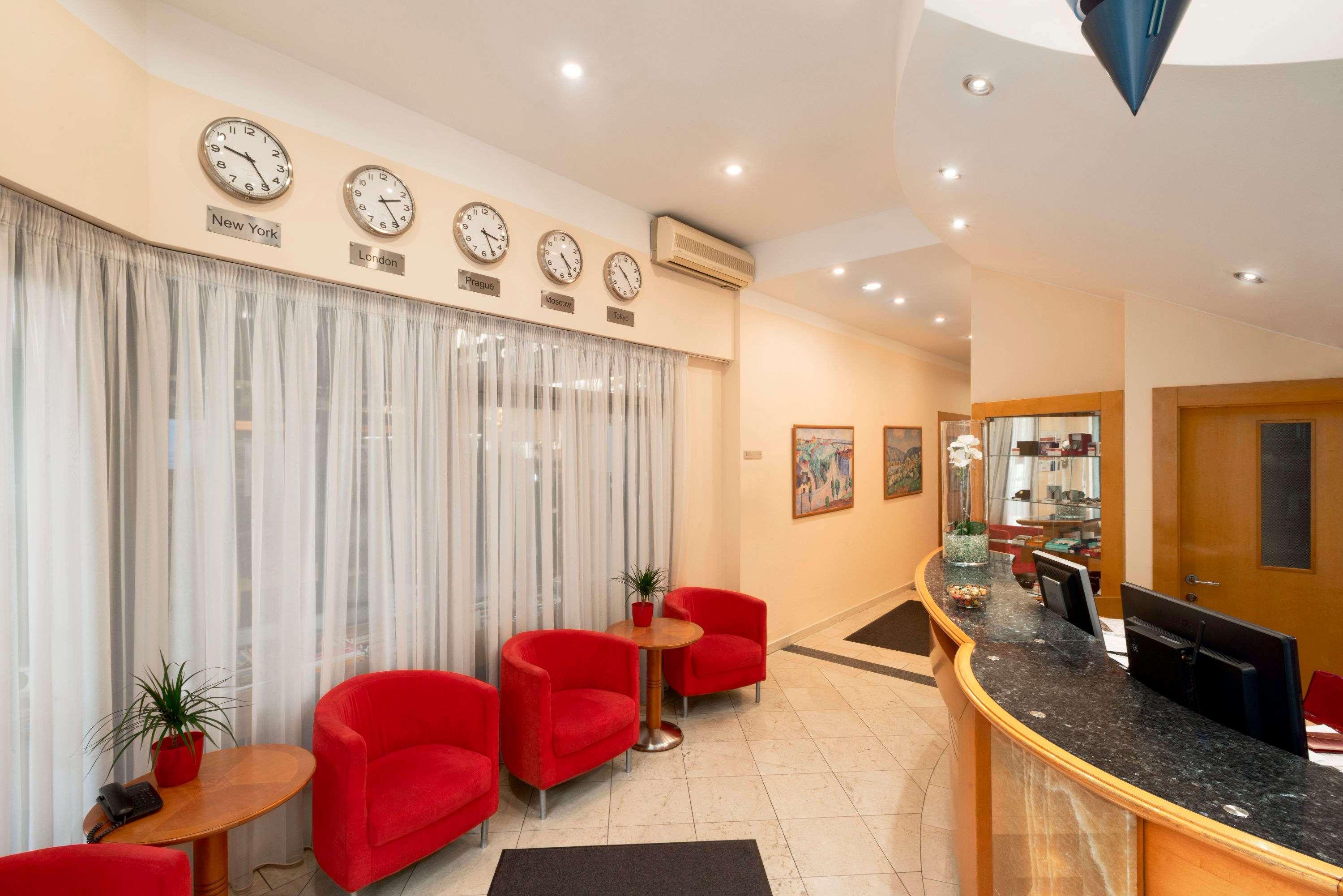 Ramada Prague City Centre Esterno foto
