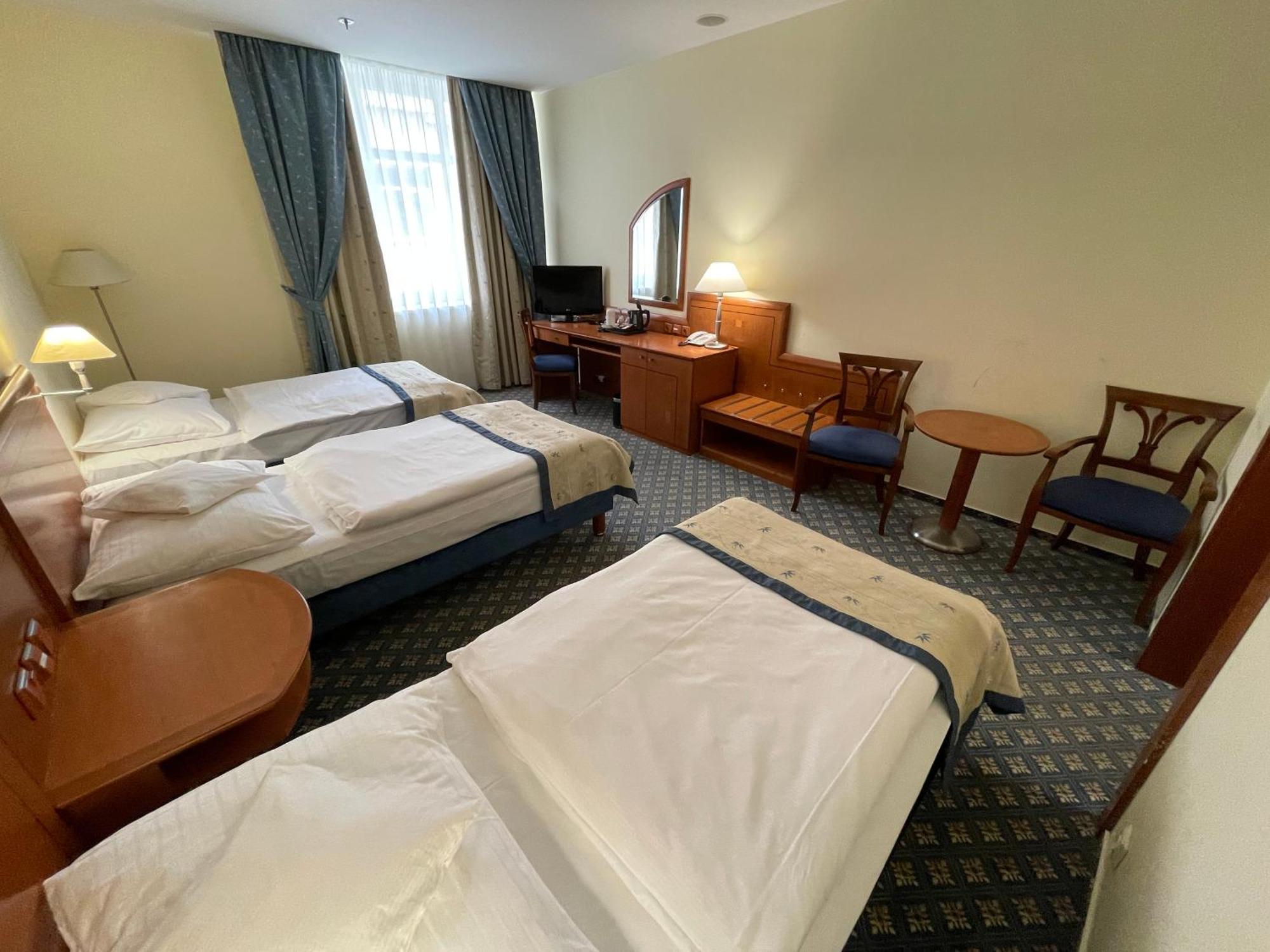 Ramada Prague City Centre Esterno foto